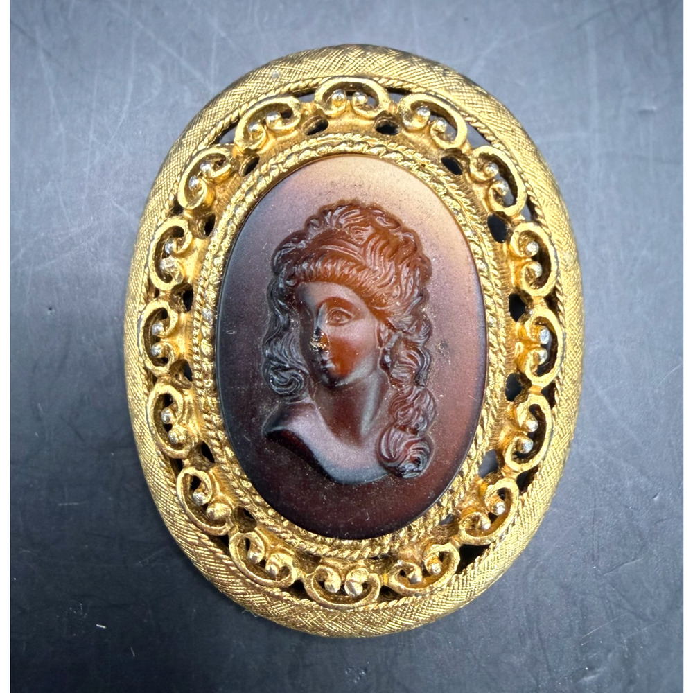 Vintage Cameo Brooch Brown Glass Lady Gold Tone Ornate Filigree Large